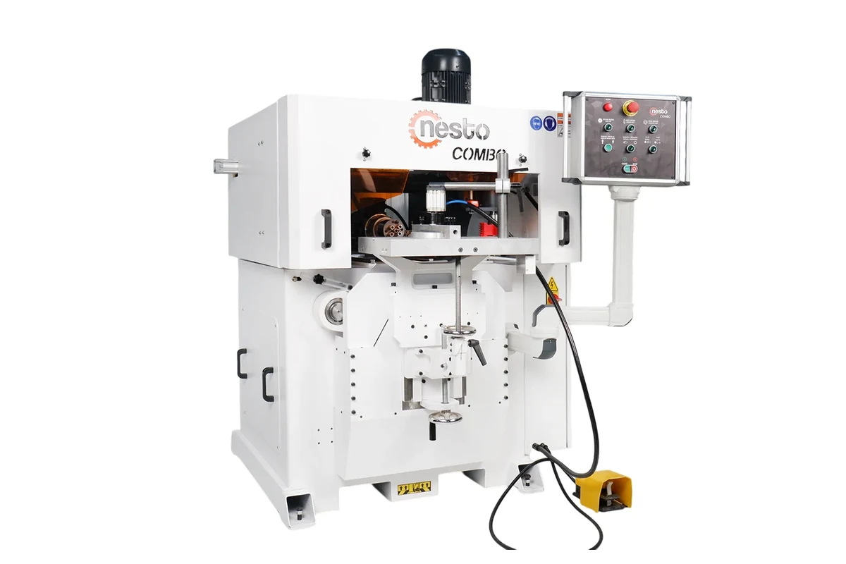 Three end-machining operations in one handling flow