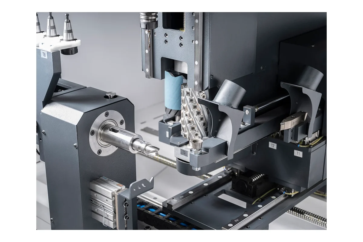 Five-tool turning and machining workflow
