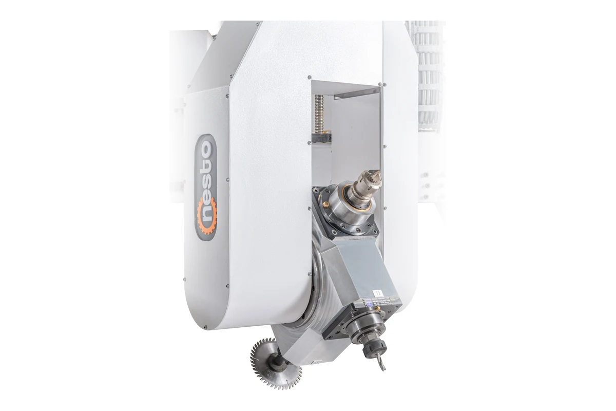 Automatic and manual tool-change combination