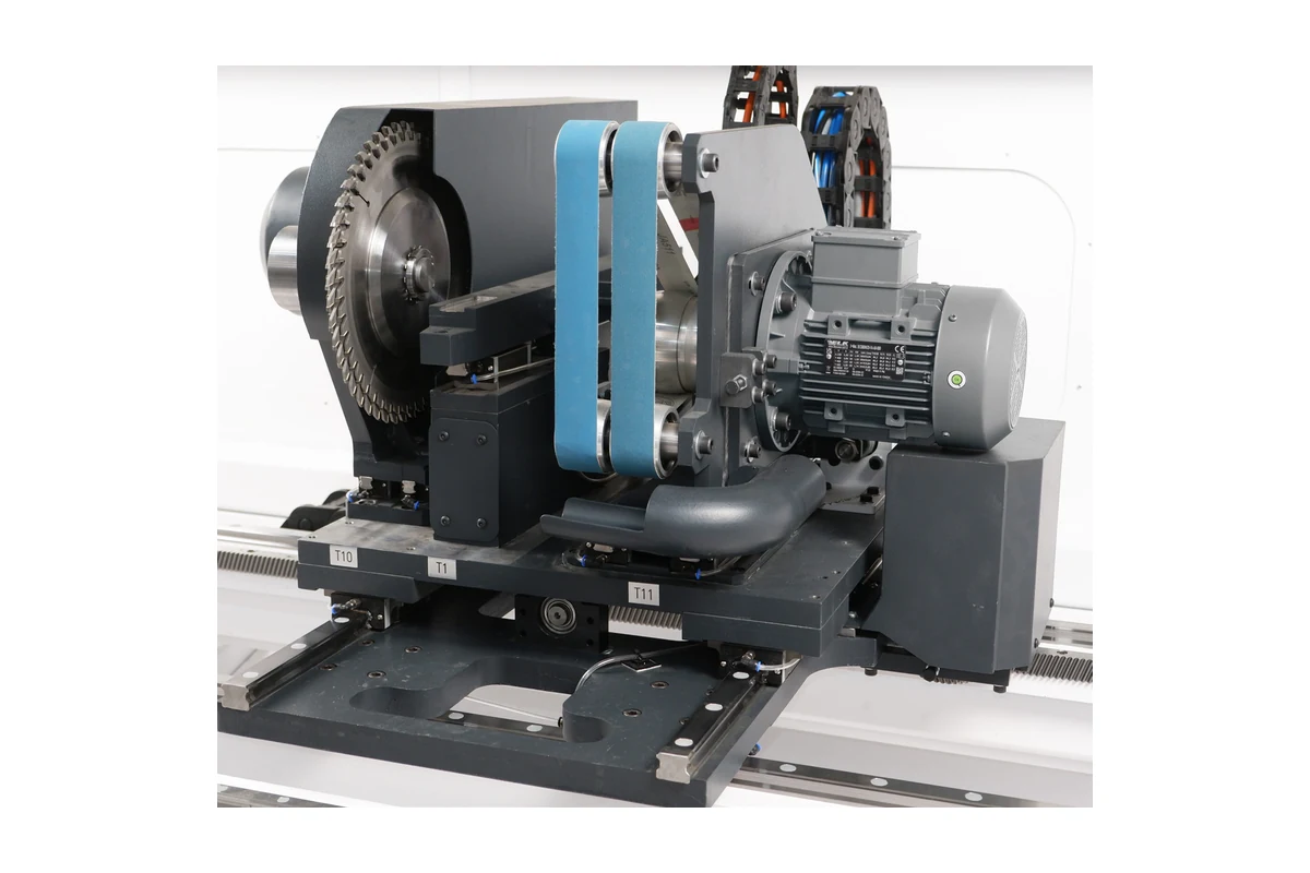 مخرطة خشب CNC Ultra بمحورين